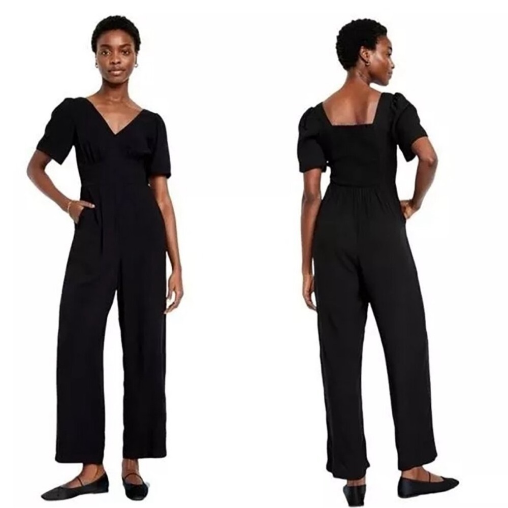 Women’s Black Puff-Sleeve Jumpsuit